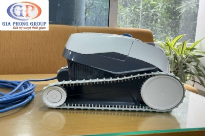Robot làm sạch bể bơi Dolphin E10 | Maytronics